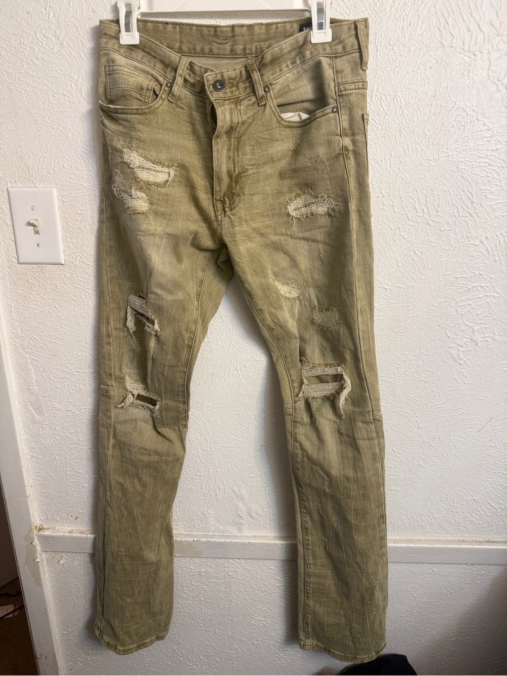 NWT Smokerise Men's Distressed Olive Green Jeans